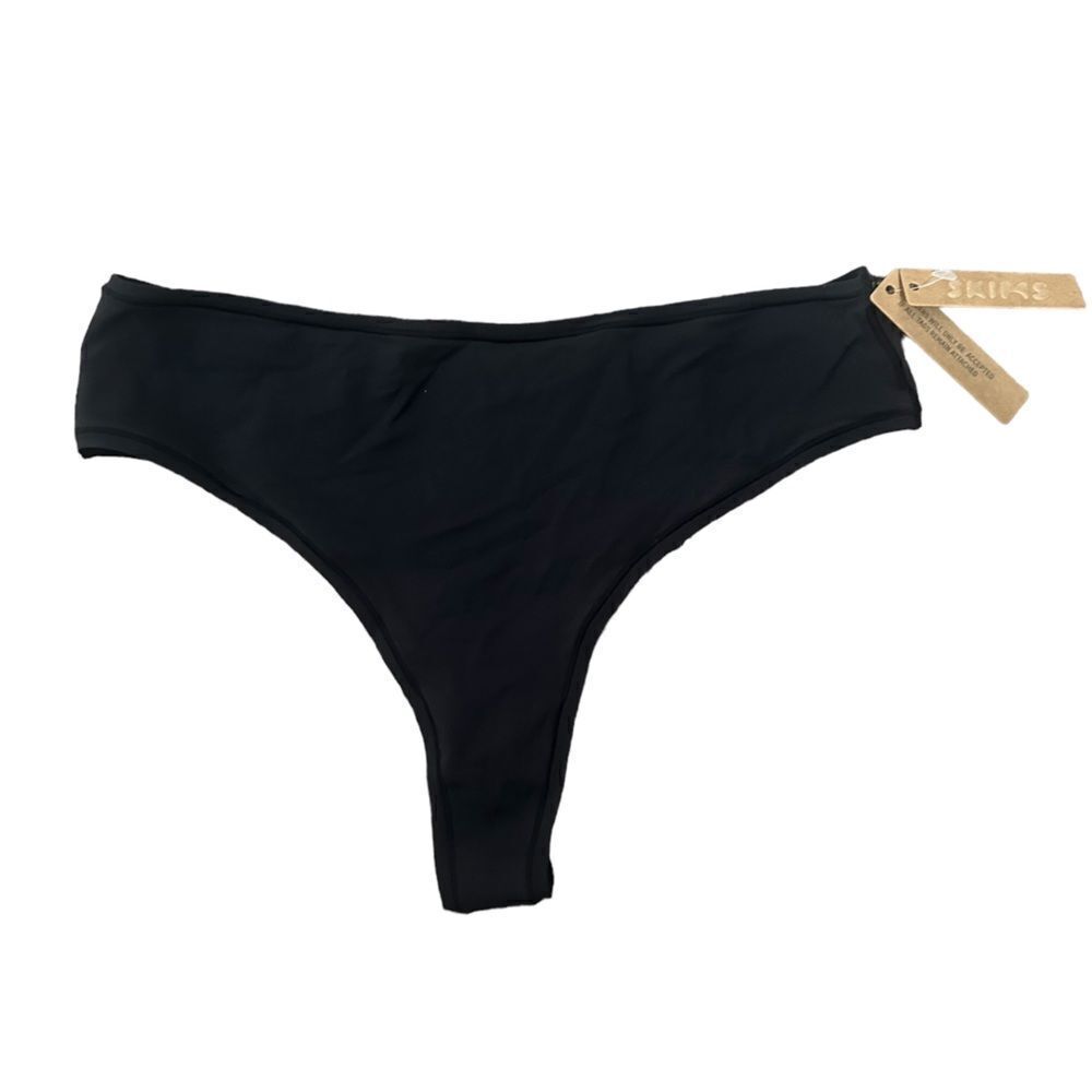 NWT SKIMS Fits Everybody Dipped Front Thong In Onyx Black